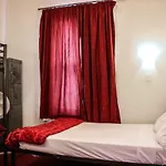 Lantana Lodge